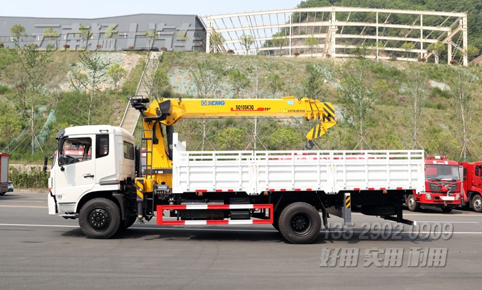 徐工10噸隨車吊,隨車吊改裝廠家,四節(jié)臂直臂吊,東風(fēng)底盤隨車吊,SQ10SK3Q隨車起重運(yùn)輸車,10噸四節(jié)臂吊機(jī)