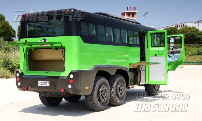 6*6客車,森林武警消防車,25座中巴車,村村通客車,越野客車,東風(fēng)六驅(qū)客車