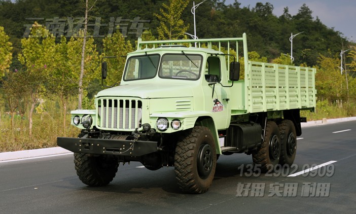 東風(fēng)245,六驅(qū)長頭運(yùn)輸車,6x6越野卡車,東風(fēng)經(jīng)典老車,EQ2100出口直銷,加強(qiáng)型長頭卡車