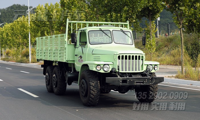 東風(fēng)245,六驅(qū)長頭運(yùn)輸車,6x6越野卡車,東風(fēng)經(jīng)典老車,EQ2100出口直銷,加強(qiáng)型長頭卡車