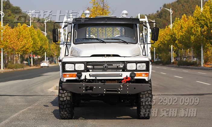 山地卡車,多功能山地卡車,全驅運輸車,東風EQ240,越野載貨汽車